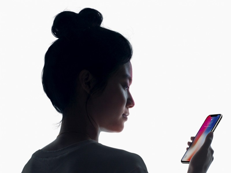 iPhone X - Bước đột phá bất ngờ của Apple