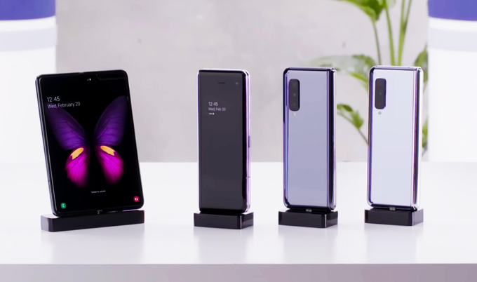 Vẻ đẹp hút hồn của smartphone nắp gập Samsung Galaxy Fold
