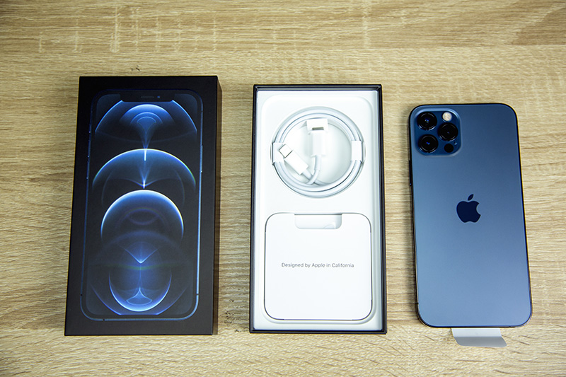 iPhone đời mới và một số iPhone đời cũ sẽ loại bỏ củ sạc và tai nghe, đó là sản phẩm nào?