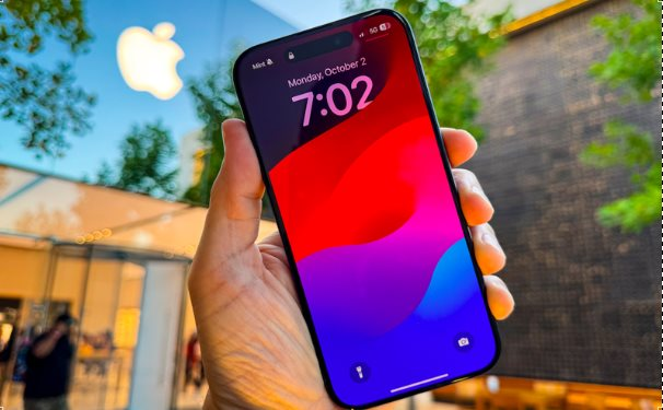 Mẫu iPhone bán chạy nhất thế giới 2024: S24 Ultra không bì kịp về doanh số