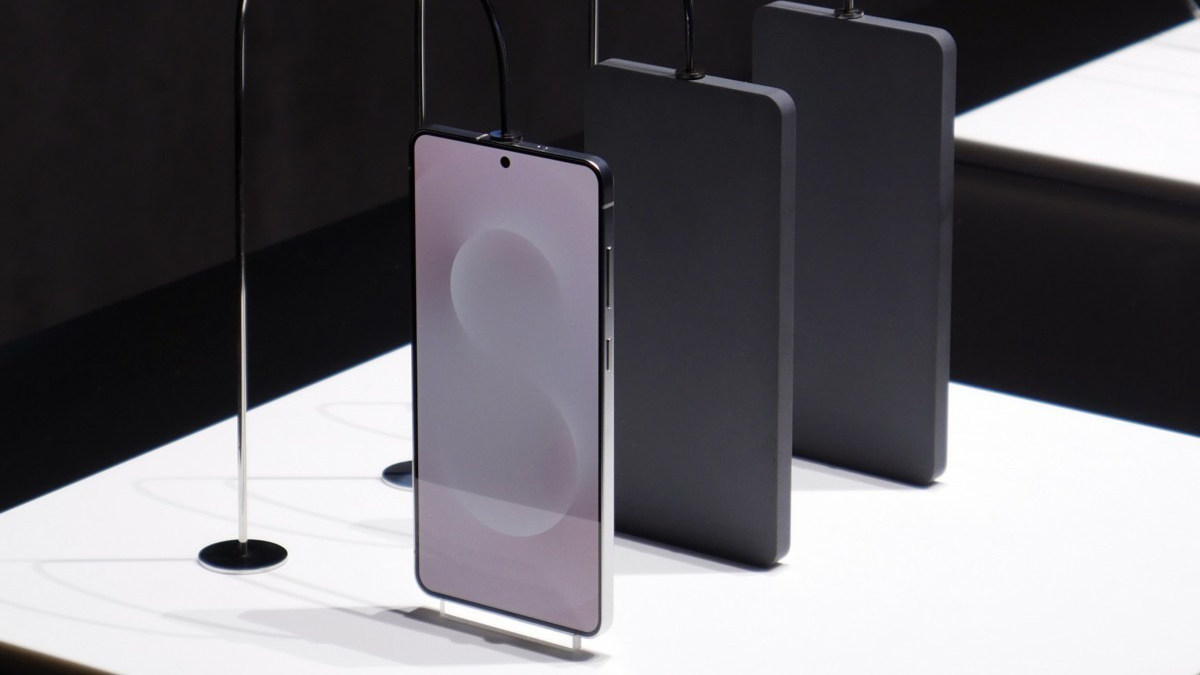 Rò rỉ mới nhất về Samsung Galaxy S25 Edge : Có gì mới ?