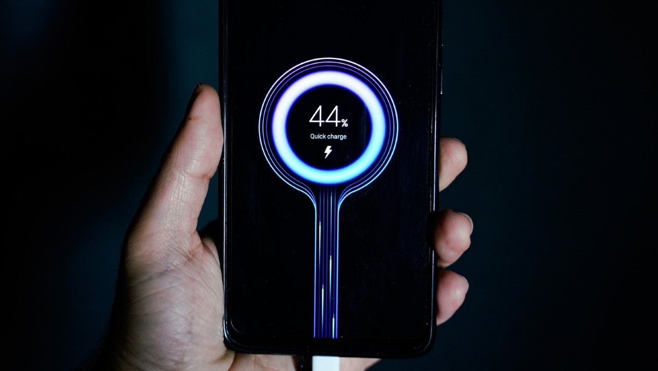 Lưu ý những gì khi sử dụng sạc nhanh cho smartphone !