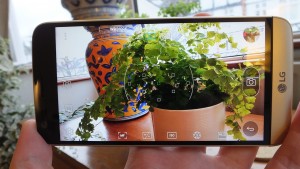 7 smartphone sở hữu camera tốt nhất nửa đầu 2016