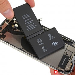 Thay pin iPhone XS